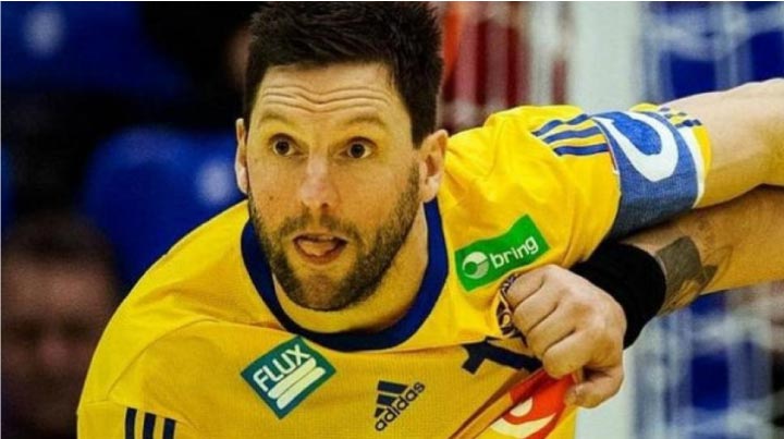 El capitán en handball, dirige, habla y lidera el equipo