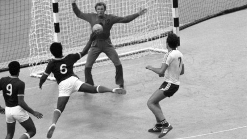 Historia del Balonmano - La Federación Internacional de Handball y los primeros campeonatos mundiales